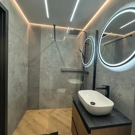 Blue Sky 39 Apartment